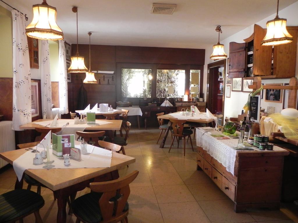 Gasthof Gruener Baum เคียร์ชแบร์ก อัม เวคเซล ภายนอก รูปภาพ